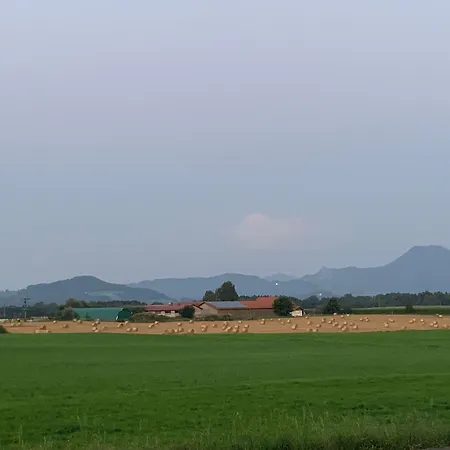 Sonnenheim אורחן Saaldorf